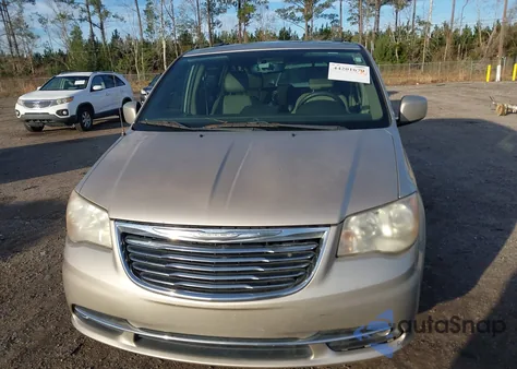 2014 Chrysler Town & Country Touring z USA, uszkodzony, nr VIN 2C4RC1BGXER207149